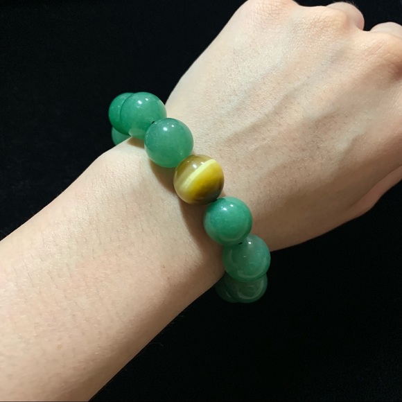 Natural Tiger Eye and Aventurine Gemstone Bracelet - Picture 2 of 4